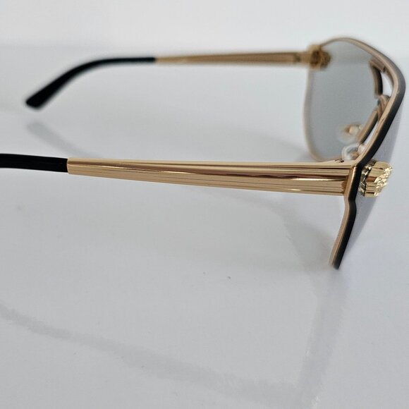 VERSACE WOMEN'S GORGEOUS SUNGLASSES! - Picture 12 of 16